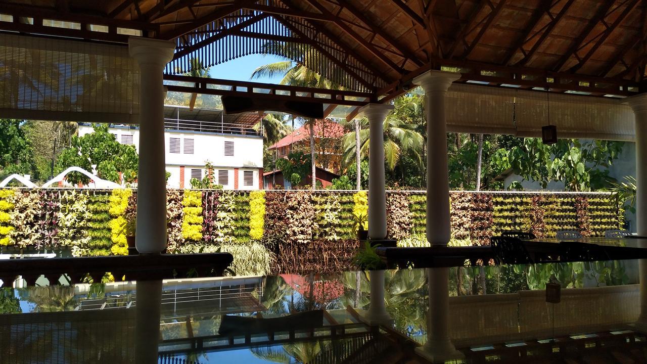 Willow Heights Athirappilly Exterior foto